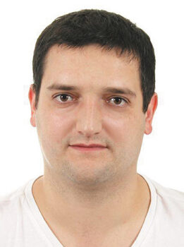 Максим Мороз